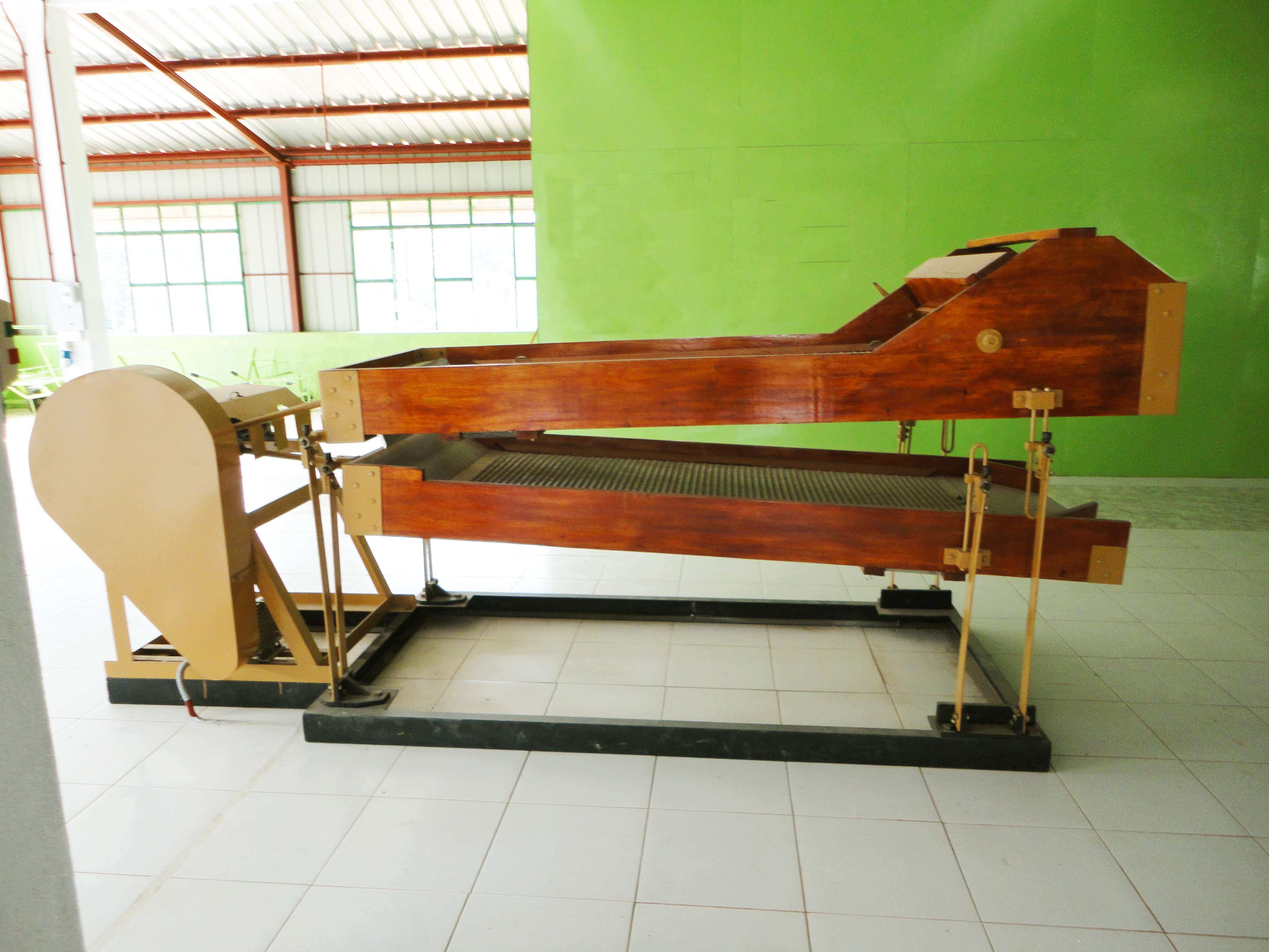 Myddleton Stalk Extractor at Tea Factory