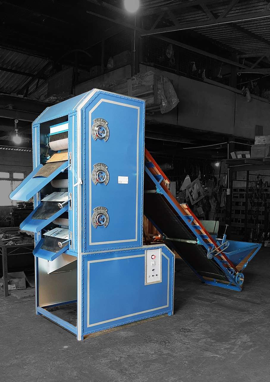 Electrostatic 3T Stalk Extractor operating